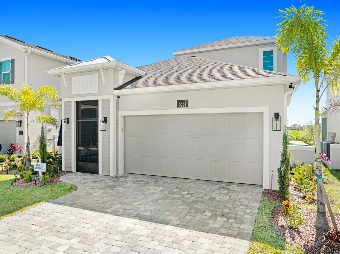 Photo of 9221 Udina