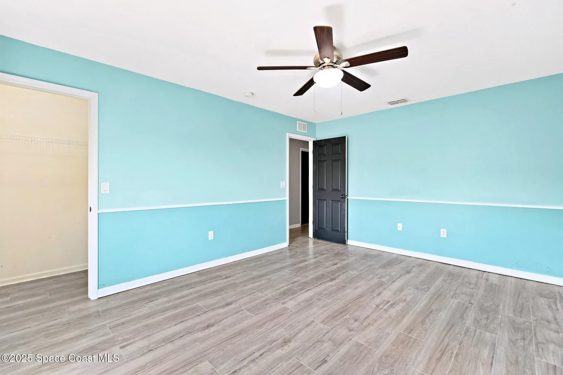 Photo of 404 Dryden Circle