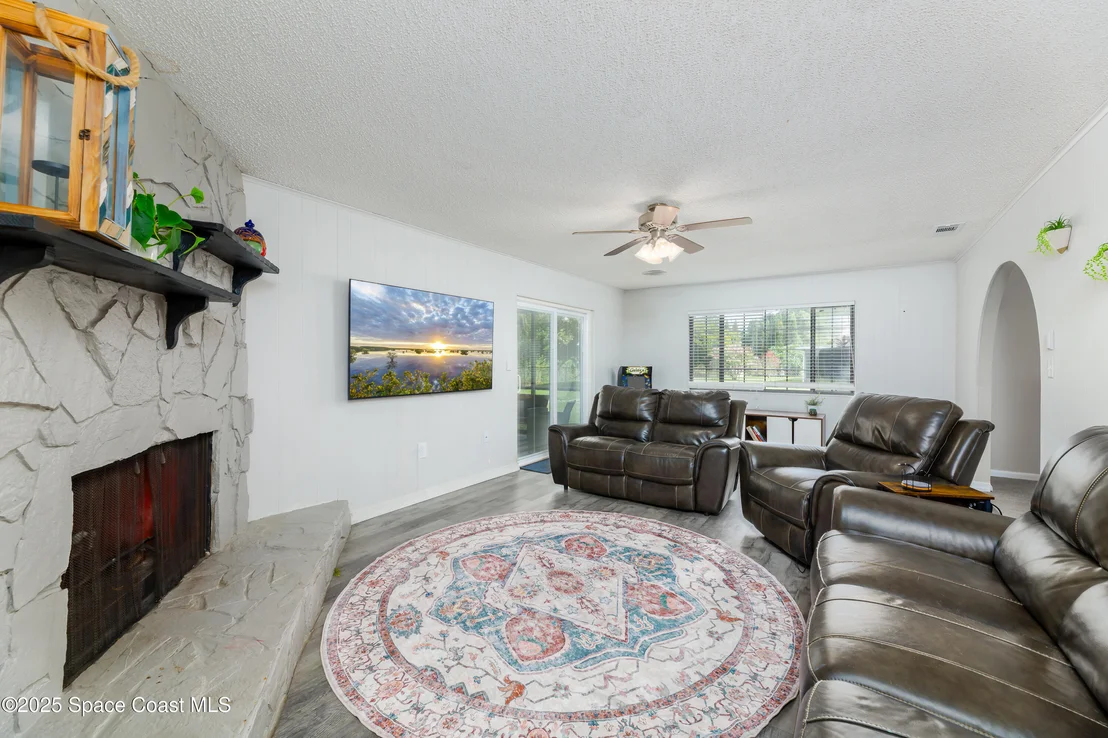 Photo of 1368 Gleneagles Way