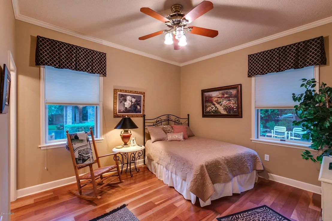 Photo of 16 Summer Place