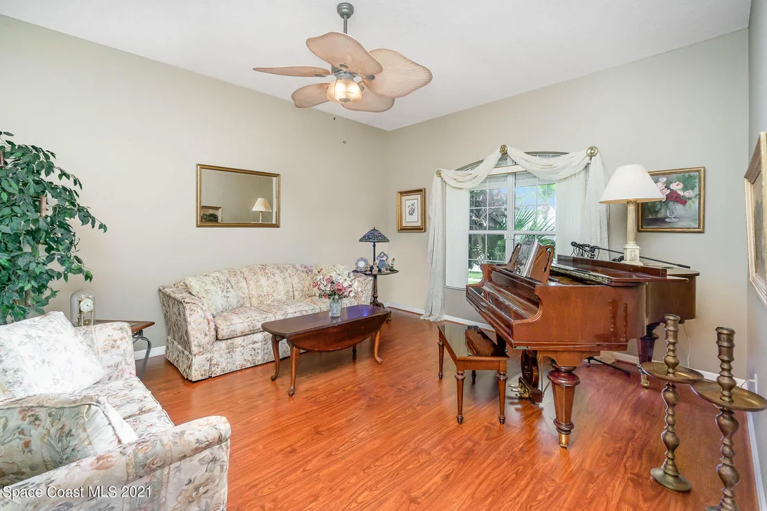 Photo of 1933 Jacques Drive