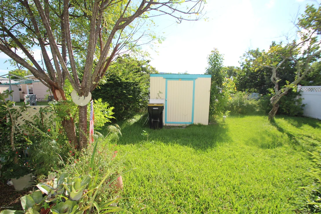 Photo of 1819 Coco Plum Street NE