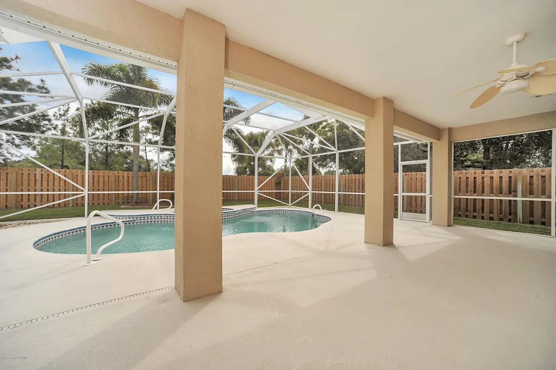 Photo of 2553 Woodfield Circle