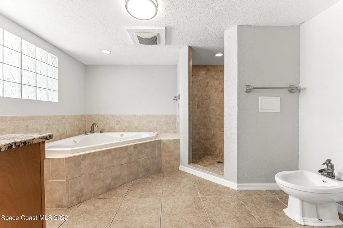 Photo of 2558 Sadler Lane