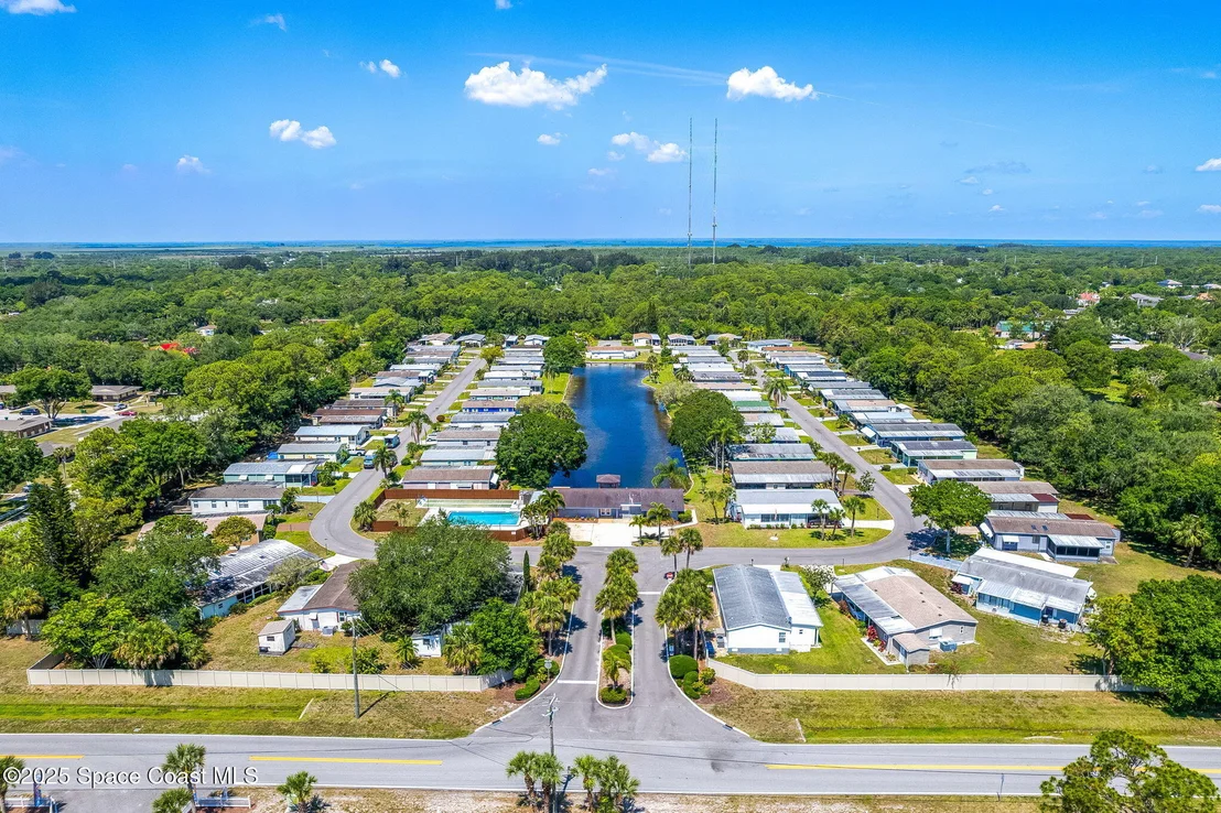 Photo of 4458 Twin Lakes Drive