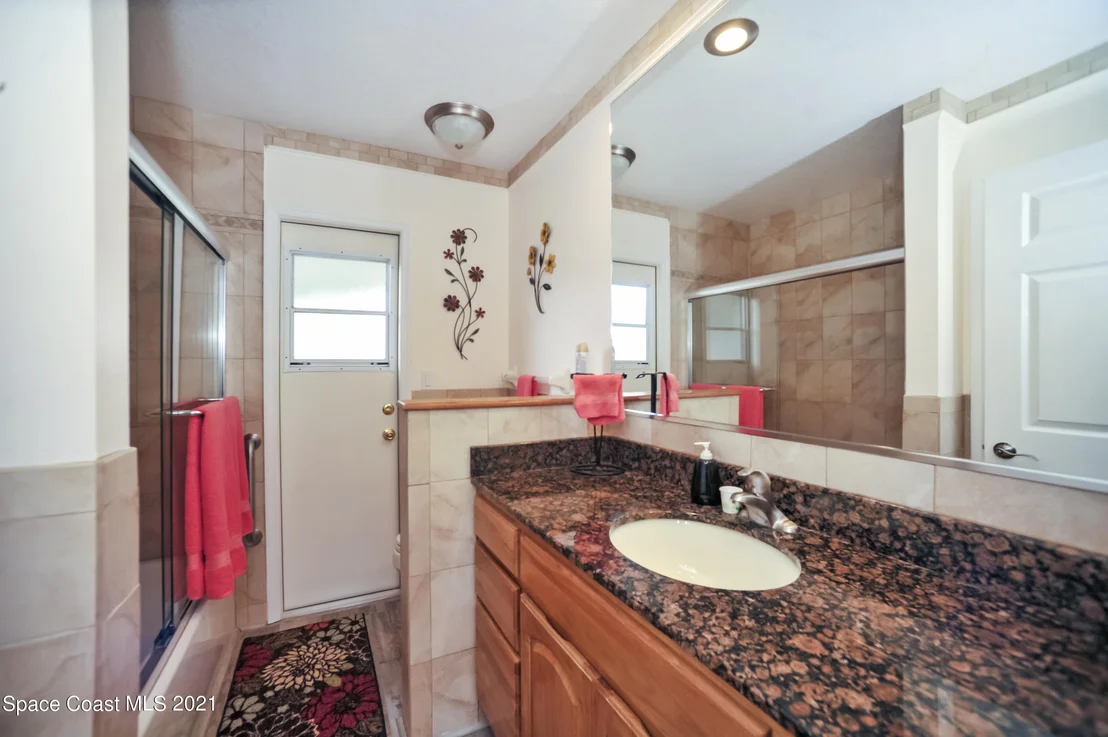 Photo of 1343 Heritage Acres Boulevard