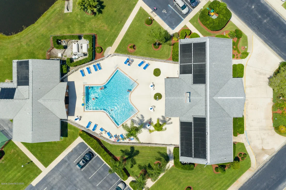 Photo of 950 Cross Lake Drive