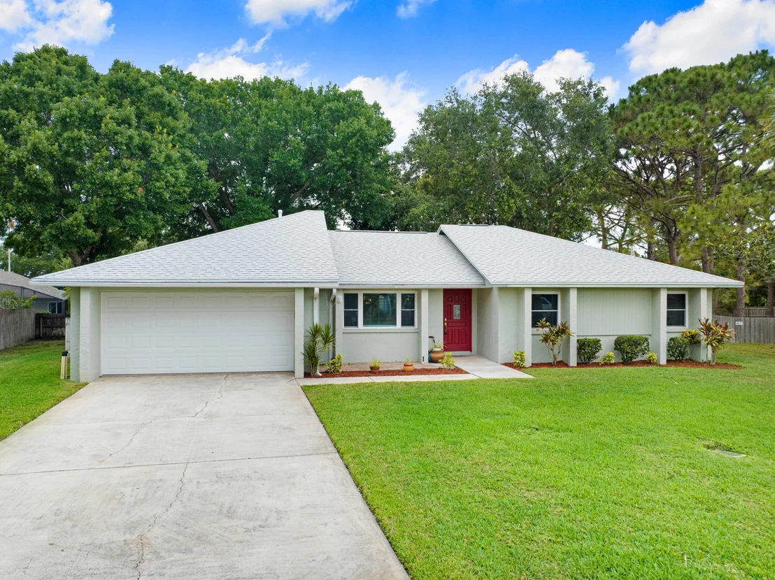 Photo of 1214 Foxfire Court