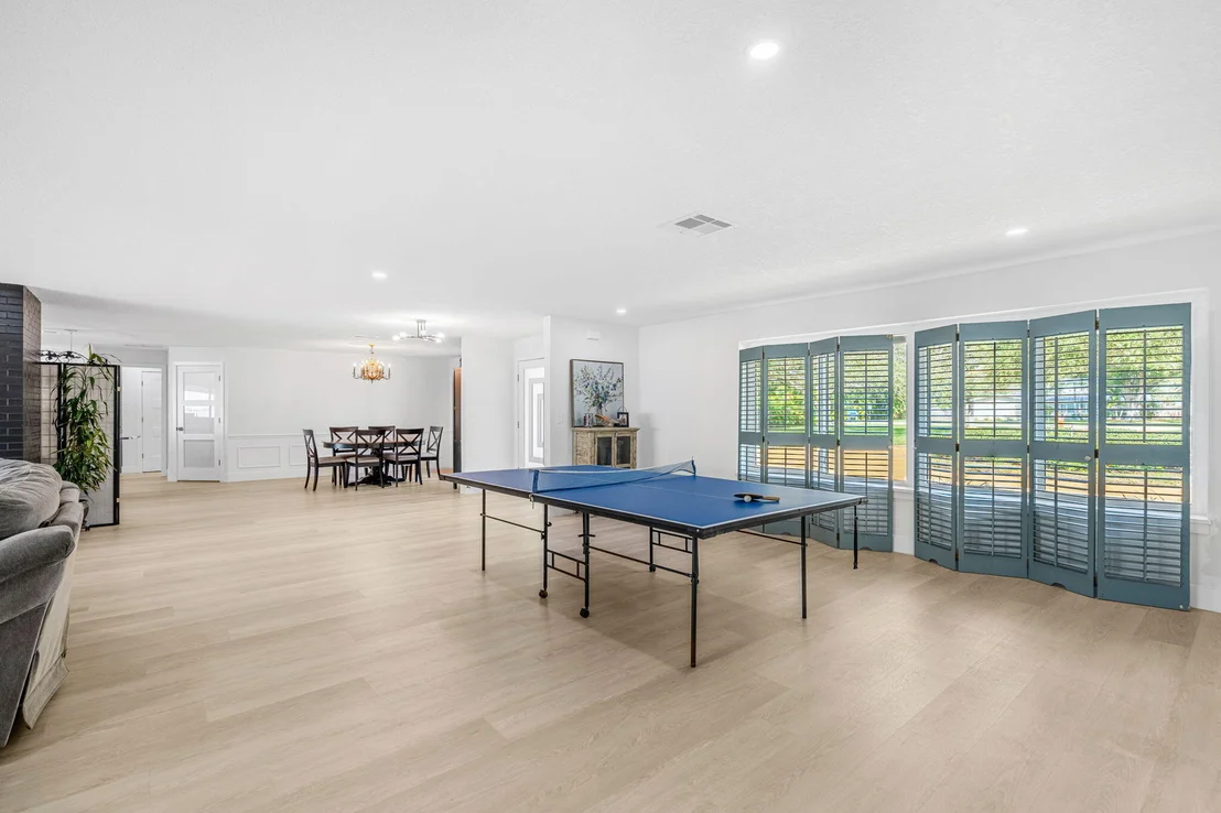 Photo of 100 Riverside Drive