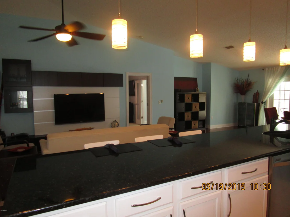 Photo of 1170 White Oak Circle
