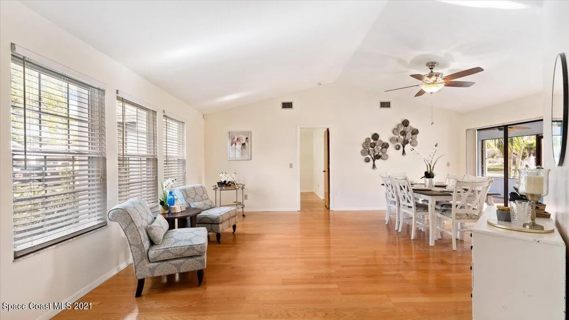 Photo of 4840 Riverside Road