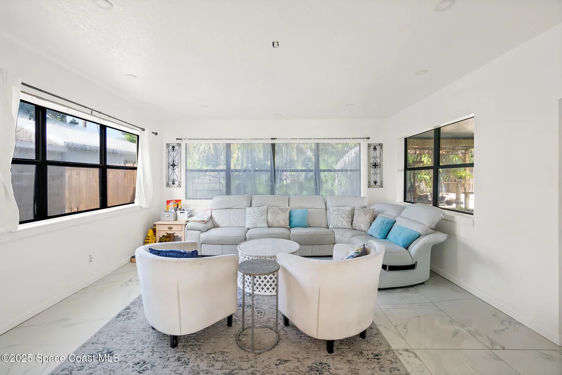 Photo of 300 Pelican Drive