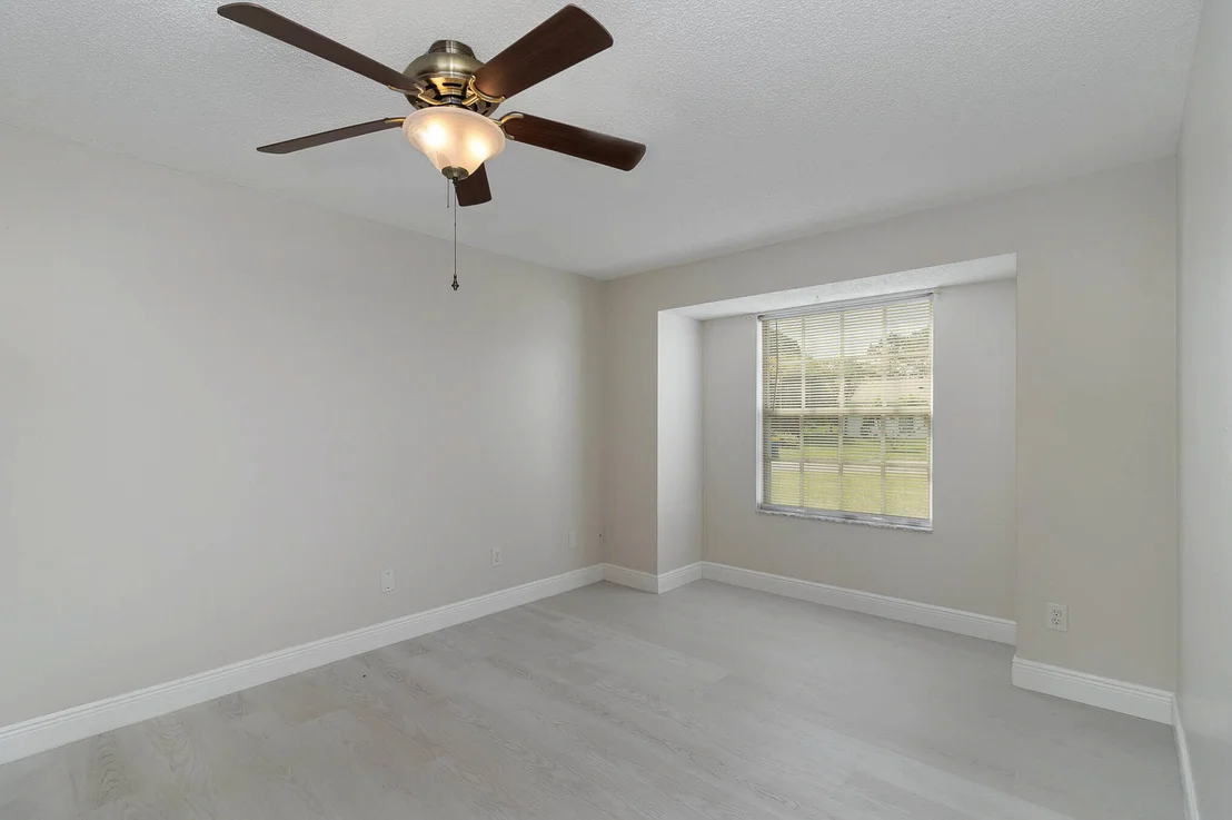 Photo of 1328 California Drive
