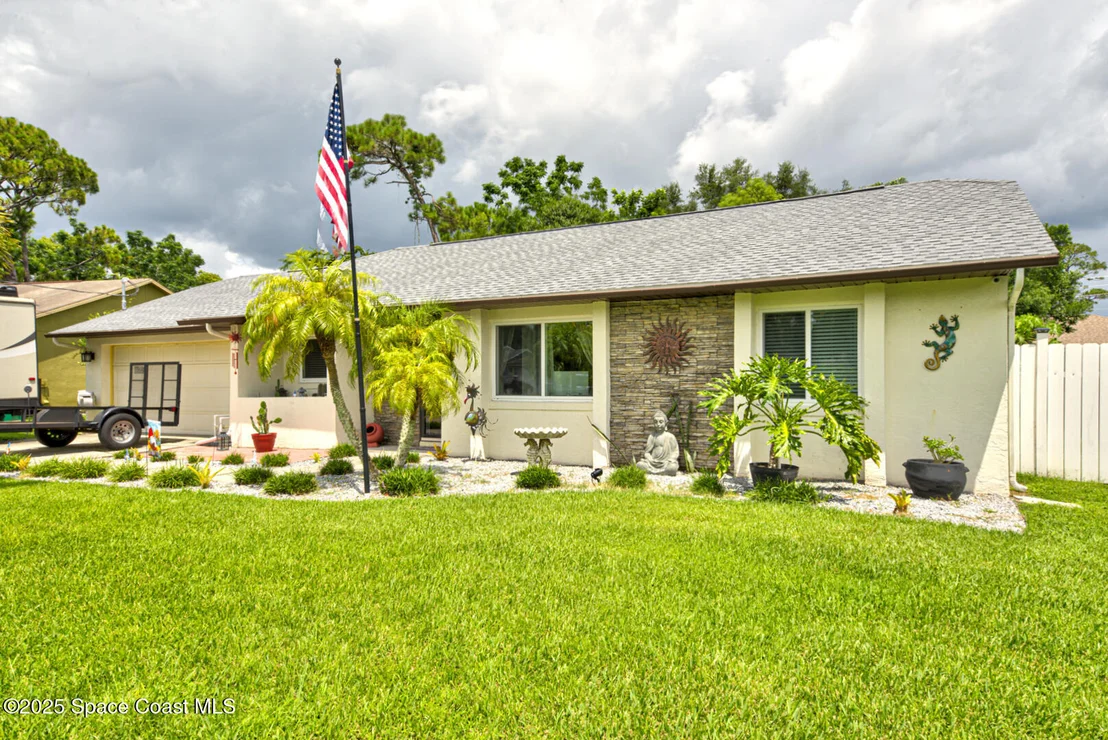 Photo of 5370 Holden Road