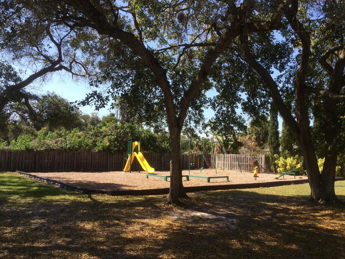 Photo of 2355 Shady Oak Road
