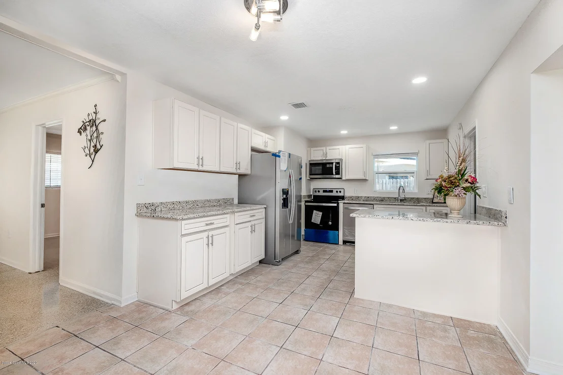 Photo of 1605 Breeze Lane