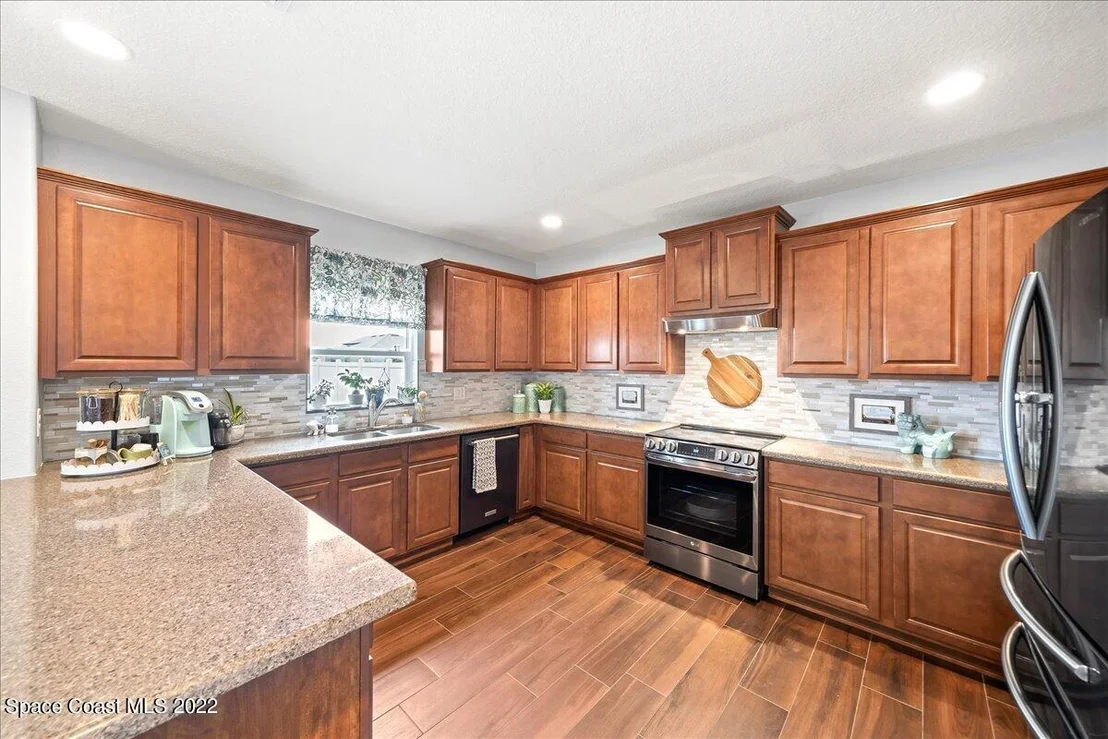 Photo of 700 Fiddleleaf Circle