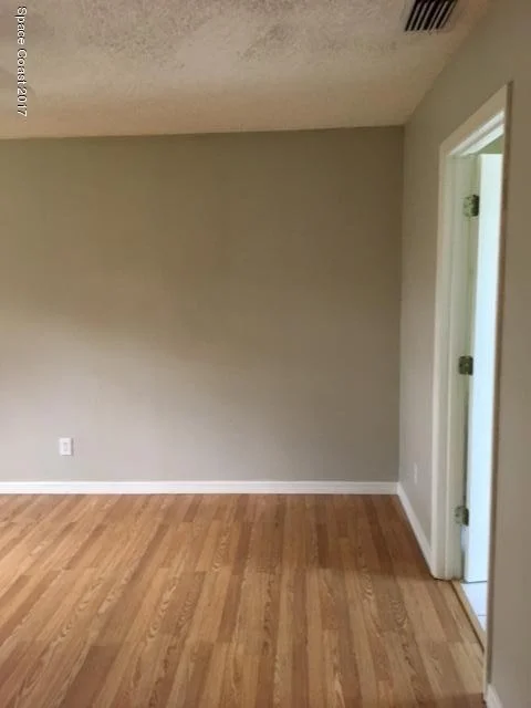 Photo of 1444 Hill Ave Avenue