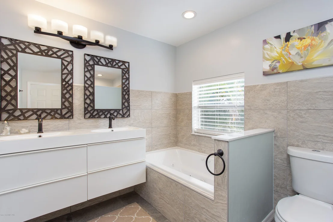 Photo of 6967 Hammock Lakes Drive