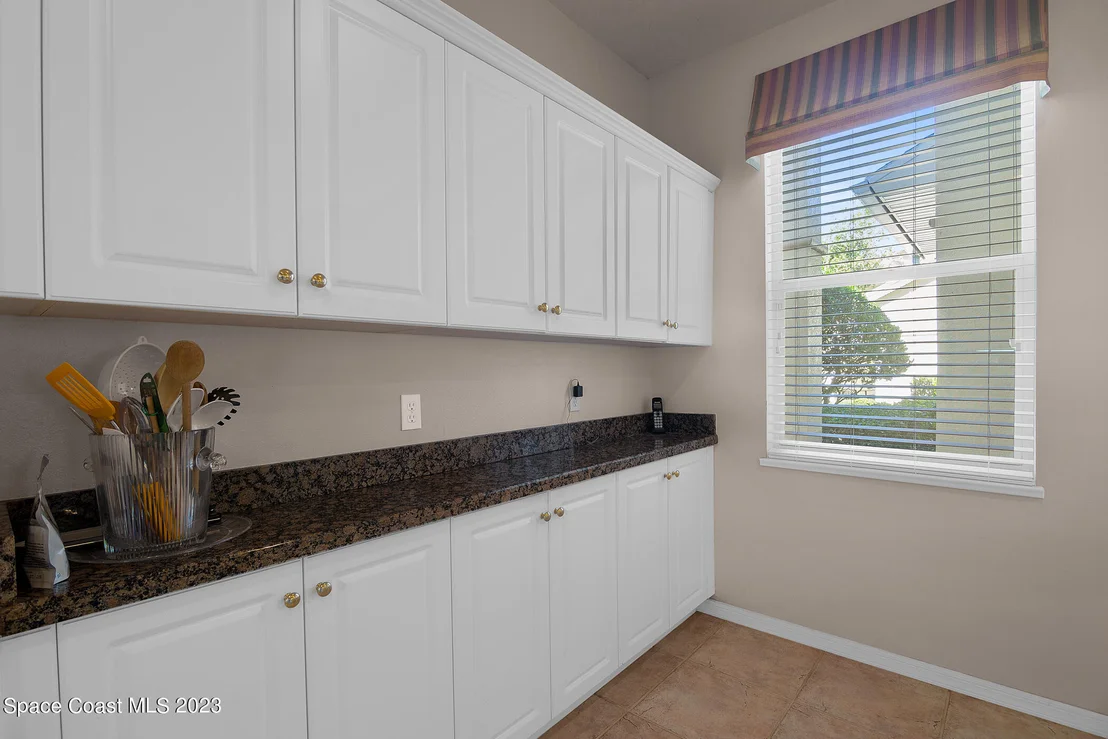 Photo of 1961 Golf Vista Boulevard