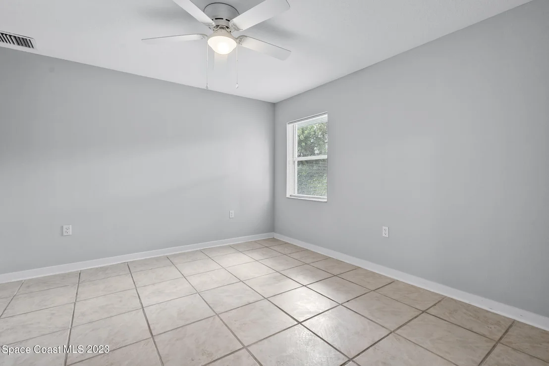 Photo of 472 Gray Road