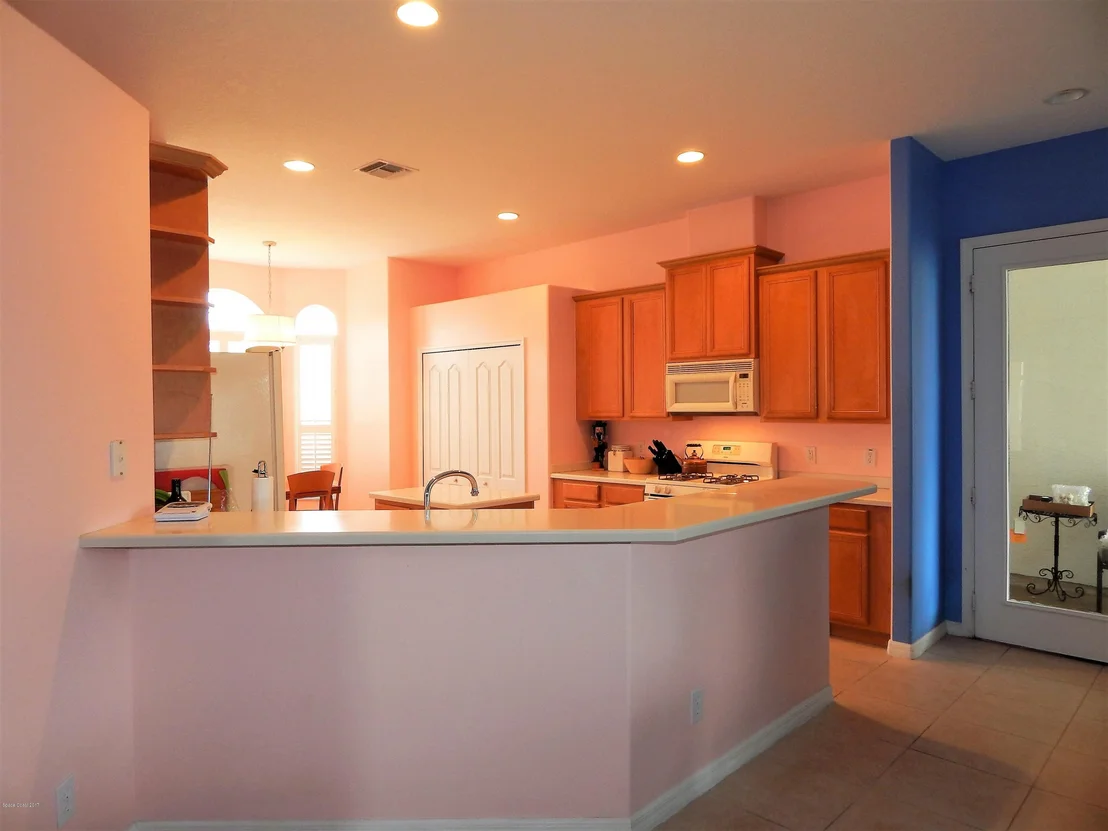 Photo of 111 SE Ridgemont Circle SE