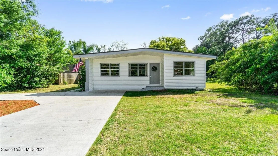 Photo of 7535 Sheridan Road