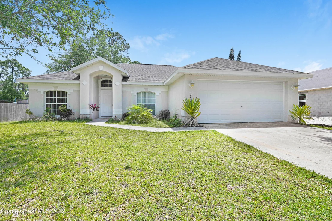 Photo of 1320 Rascal Street SE