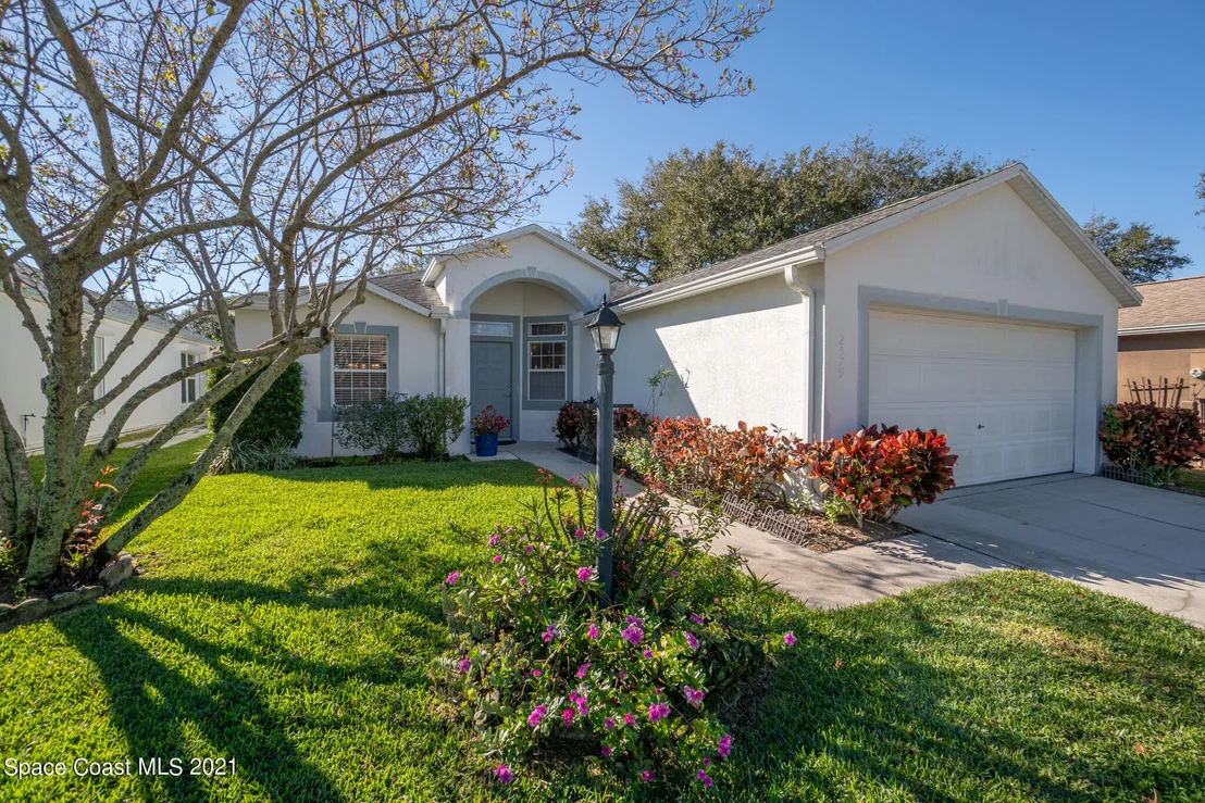 Photo of 2579 Alicia Lane