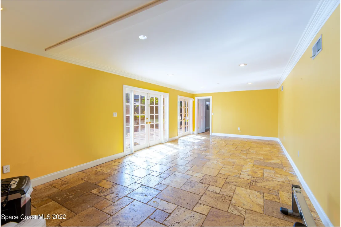 Photo of 935 Whitmire Drive