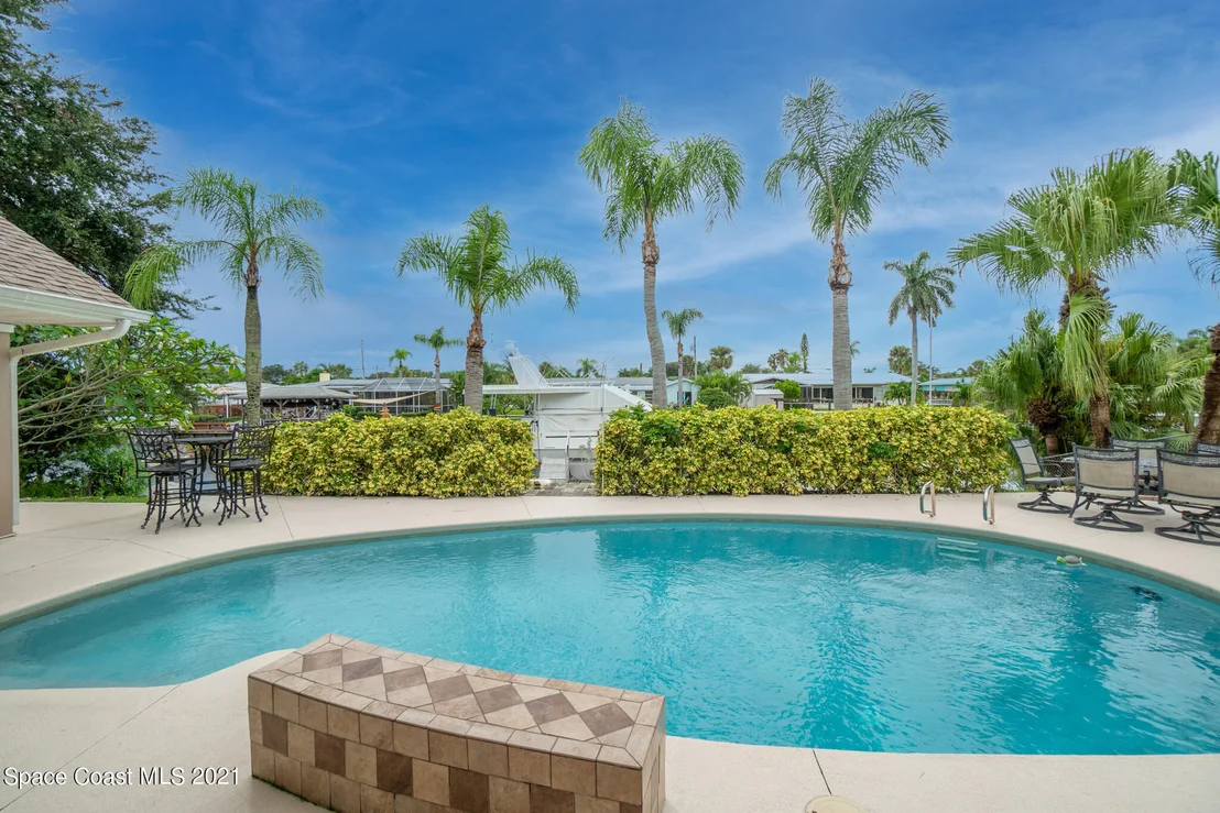 Photo of 432 Cardinal Drive