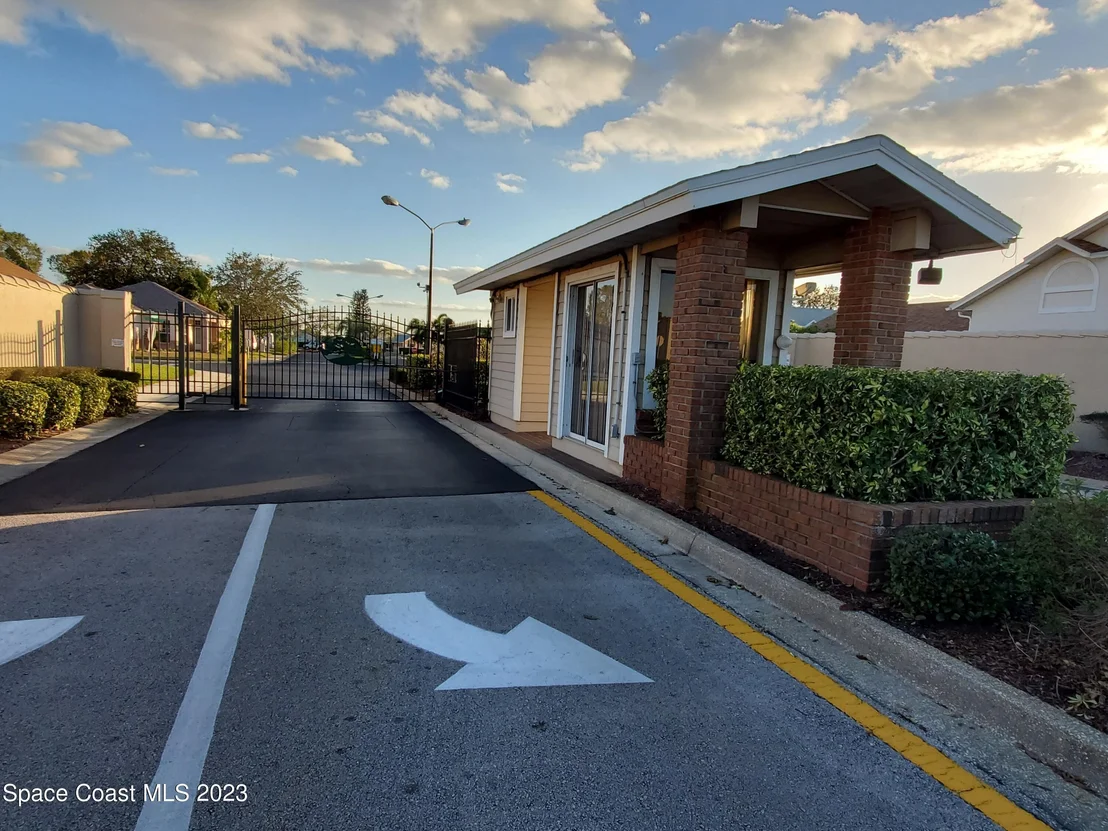Photo of 1058 S Fork Circle