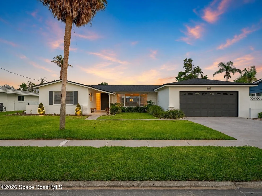 Photo of 462 Sandpiper Drive