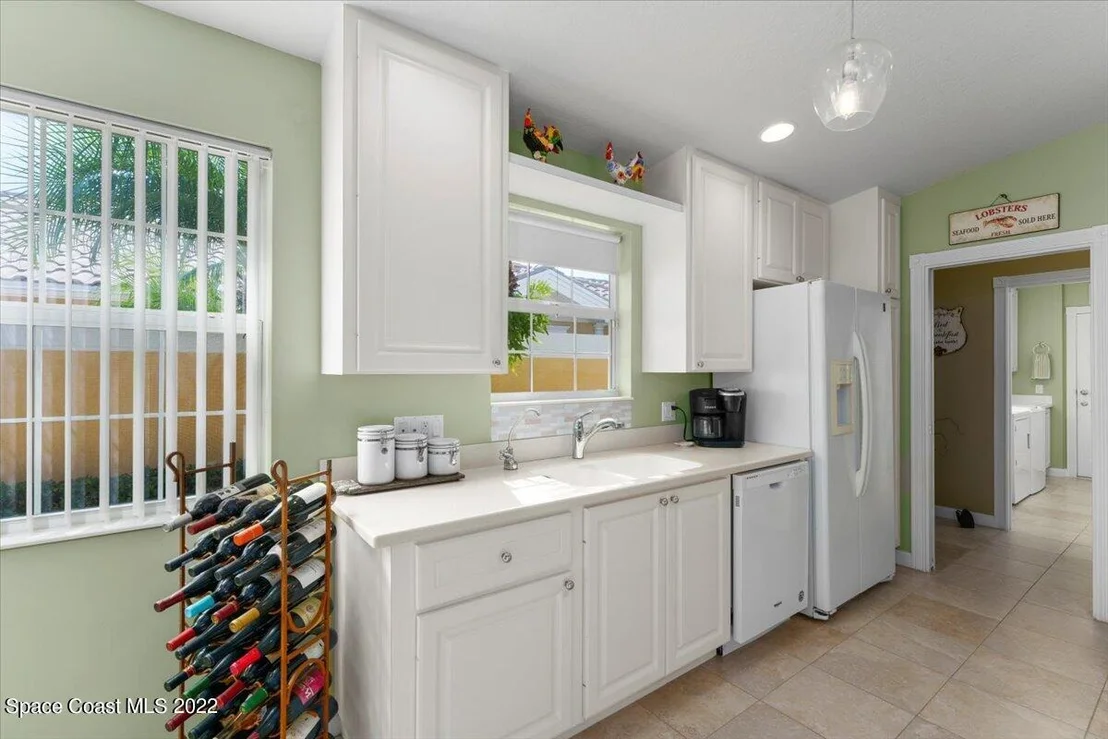 Photo of 3425 Hyperion Way SE