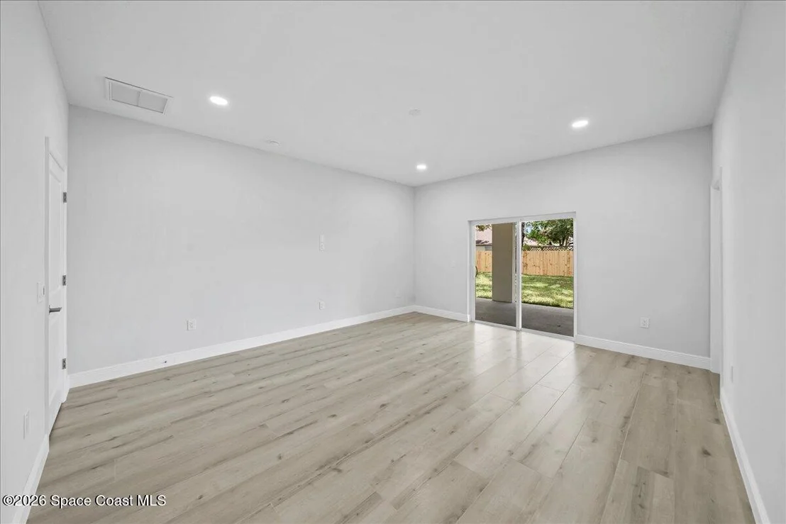 Photo of 299 Dorset Drive