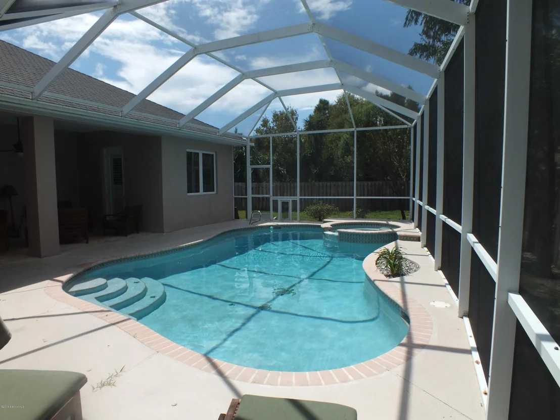 Photo of 470 Oriole Lane