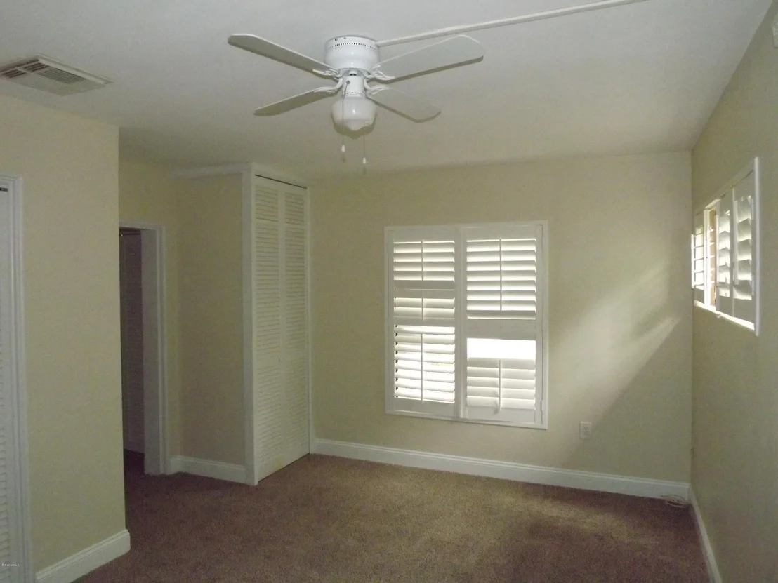 Photo of 18 S Hardee Circle