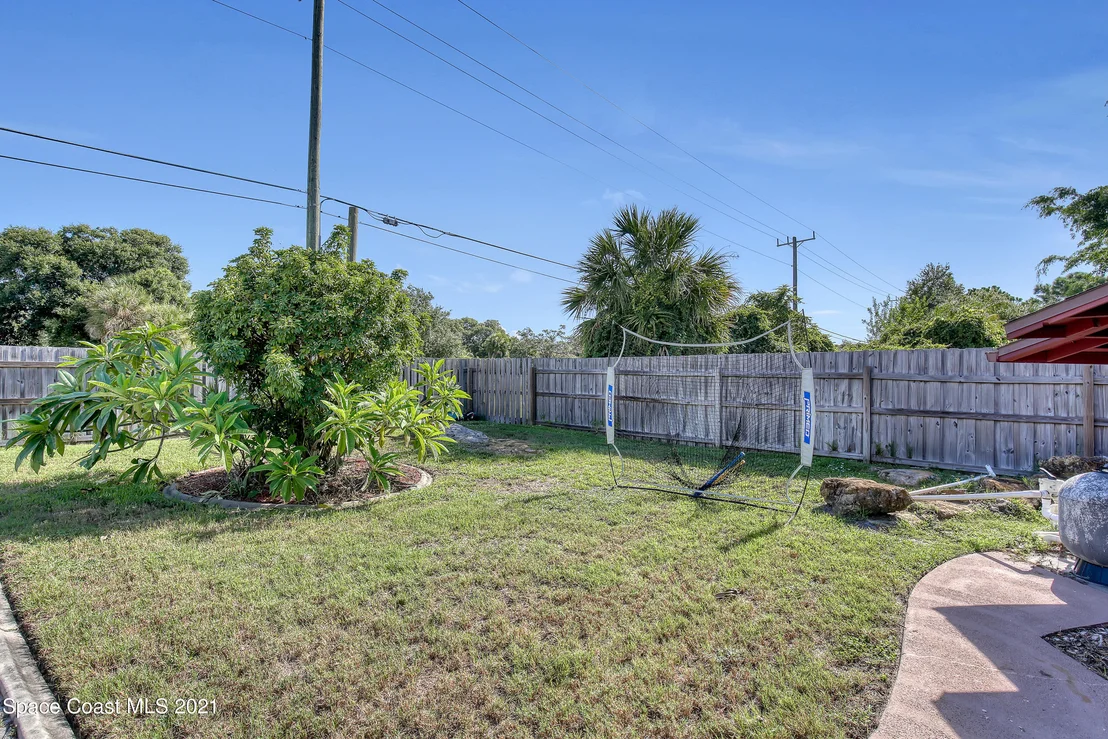 Photo of 1850 N Ontario Circle