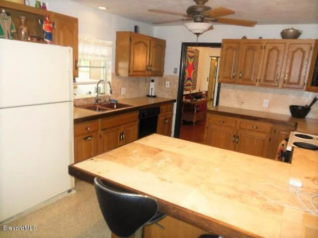 Photo of 530 Pine Tree Drive