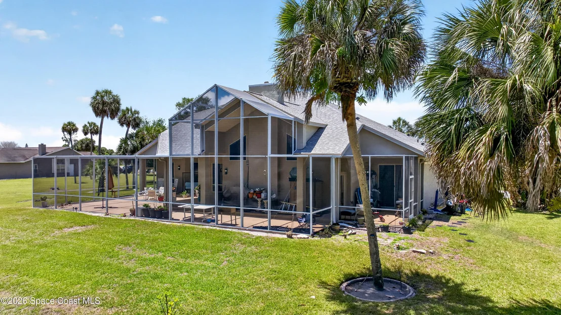 Photo of 900 Bluegrass Lane
