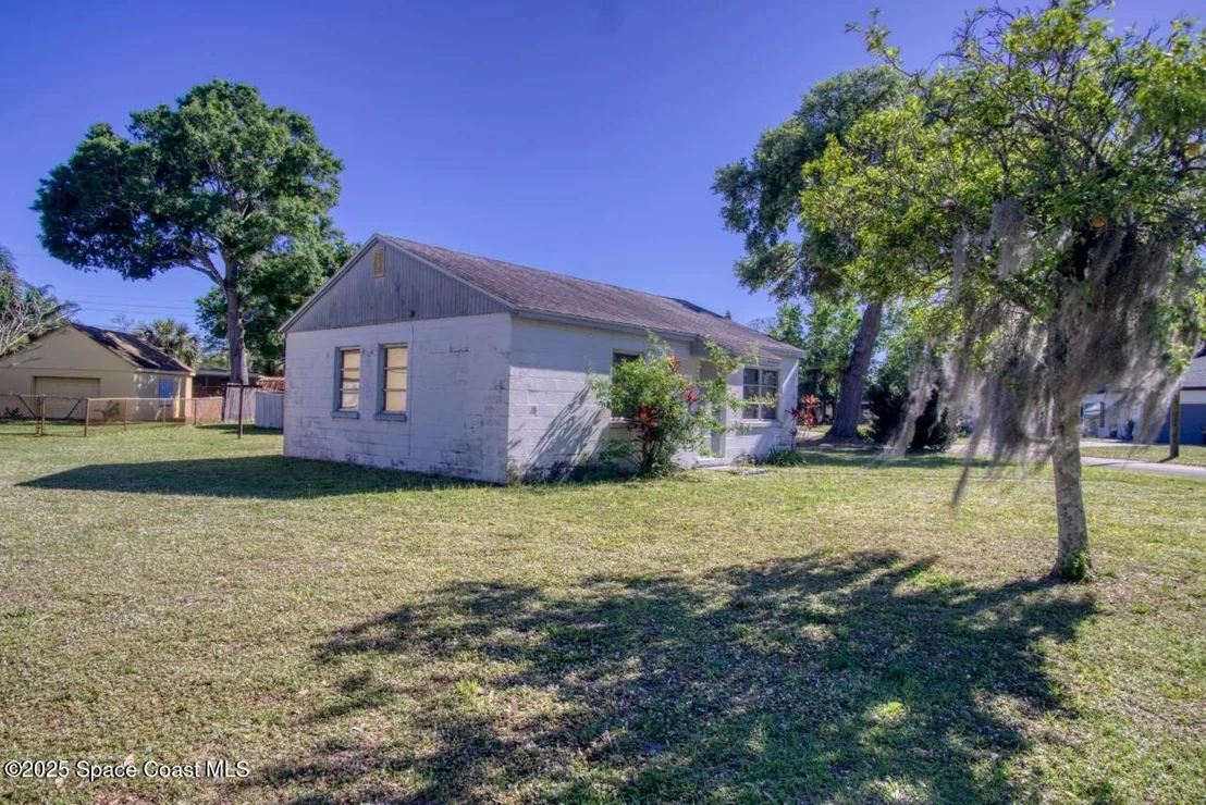 Photo of 1113 Pinedale Road