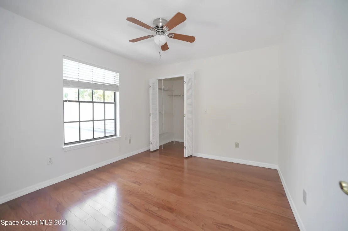 Photo of 986 Whisperpine Drive