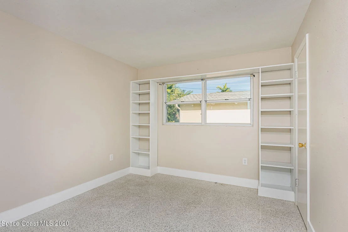 Photo of 347 Carmine Drive