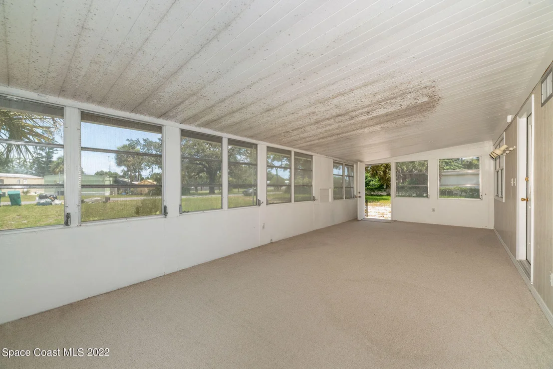 Photo of 1805 W Elm Drive
