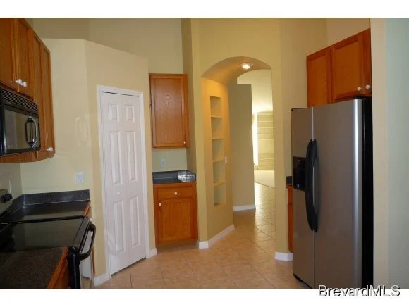 Photo of 962 Shaw
