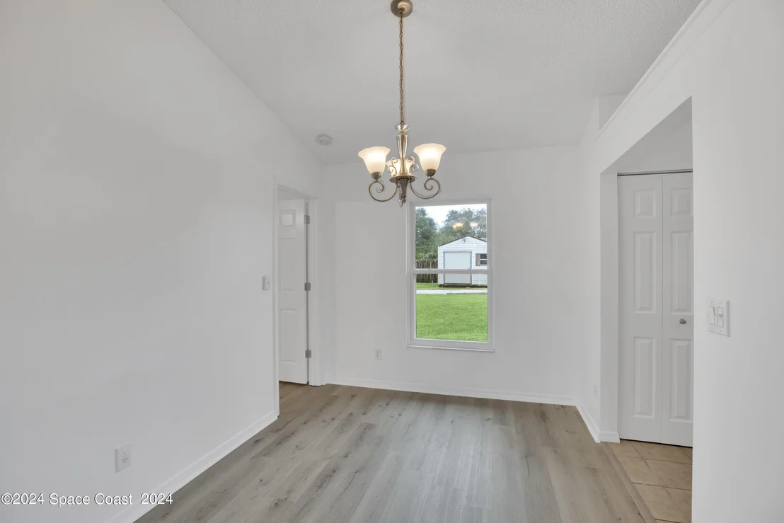 Photo of 4550 Robert Street
