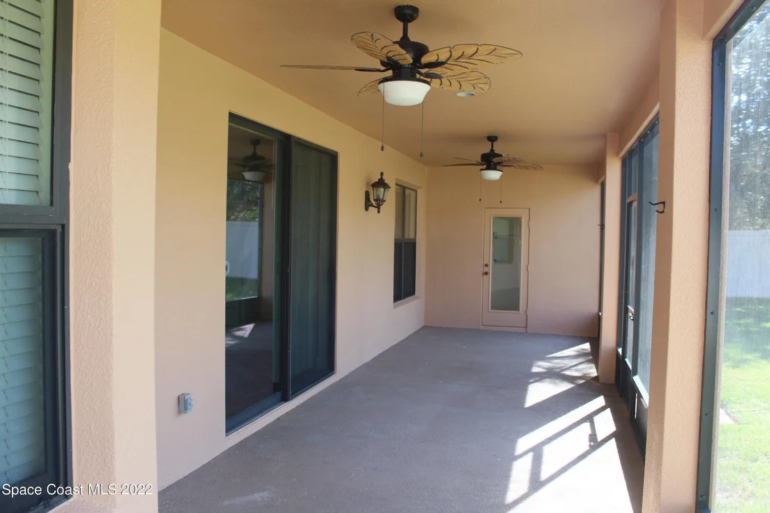 Photo of 1242 United Drive