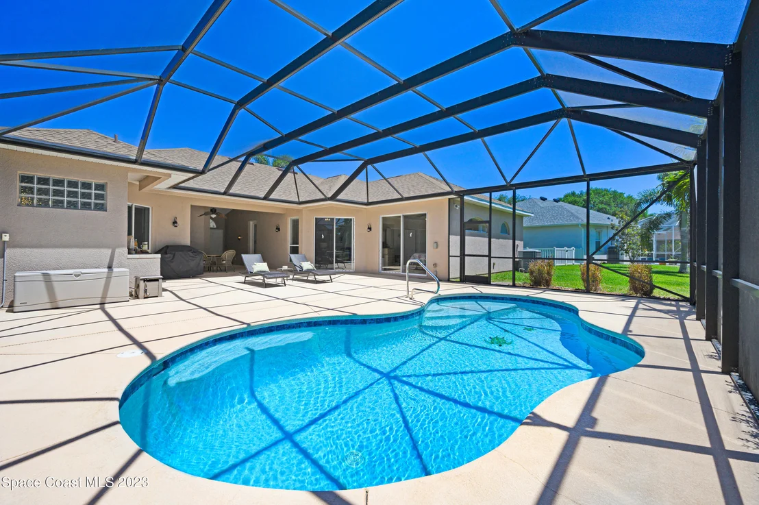 Photo of 3855 Waterford Drive