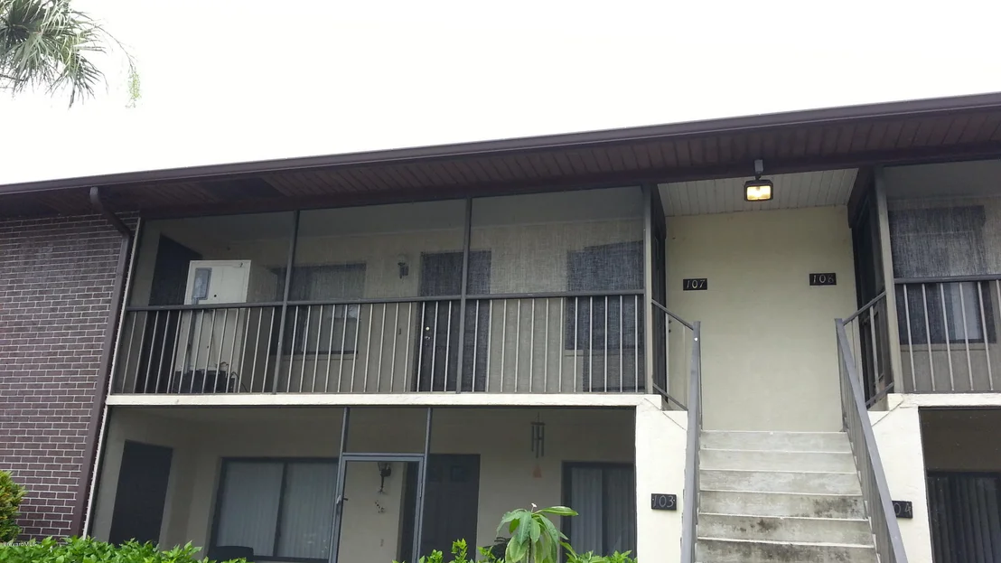 Photo of Unit 107 at 3213 Murrell Road