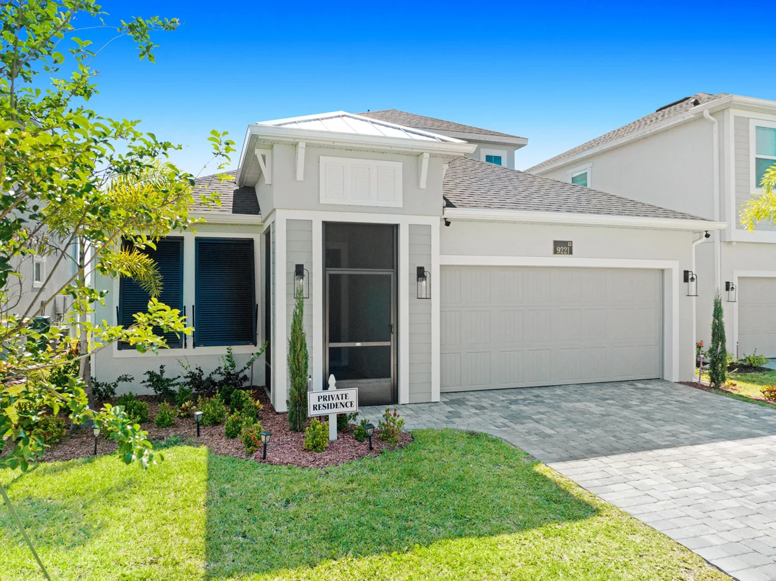 Photo of 9221 Udina